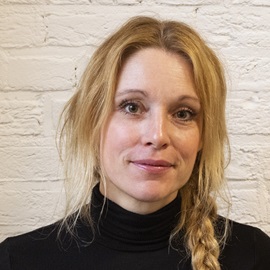 Caroline Neelen Caroline Neelen Gezinsbehandelaar, Vaktherapeut Drama , Equitherapeut